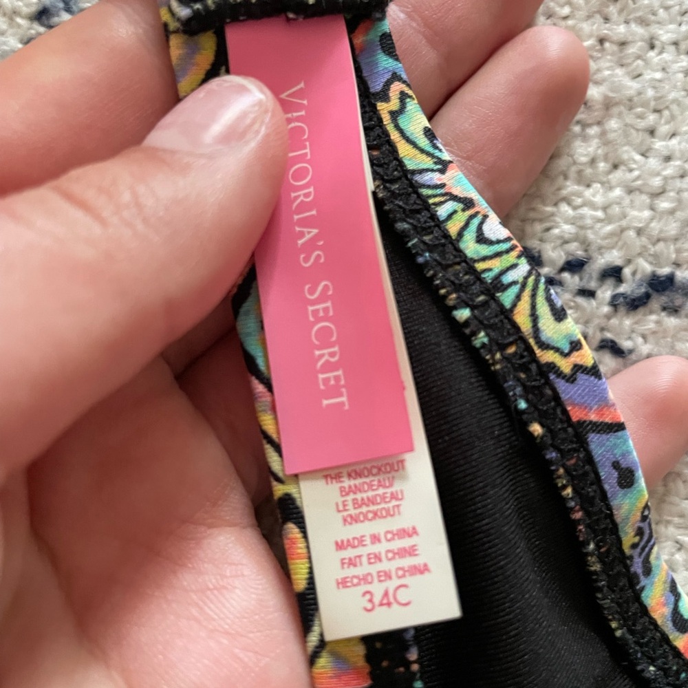 Victoria's Secret Multicolor Ruffle Cheeky Bottom - Picture 3 of 3